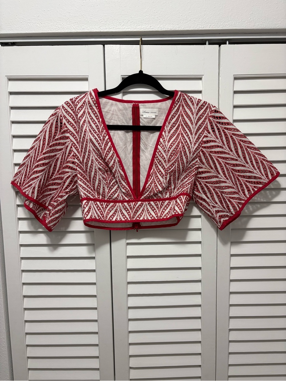 Lovers + Friends Red and white Patterned V-Neck Crop Top